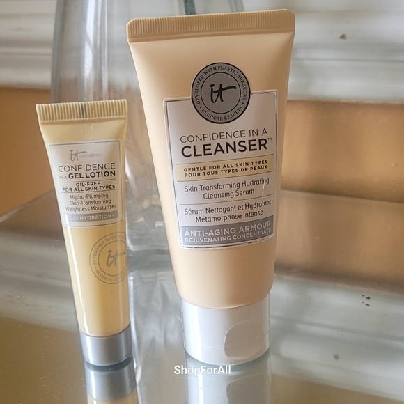 It Cosmetics - Picture 1 of 3